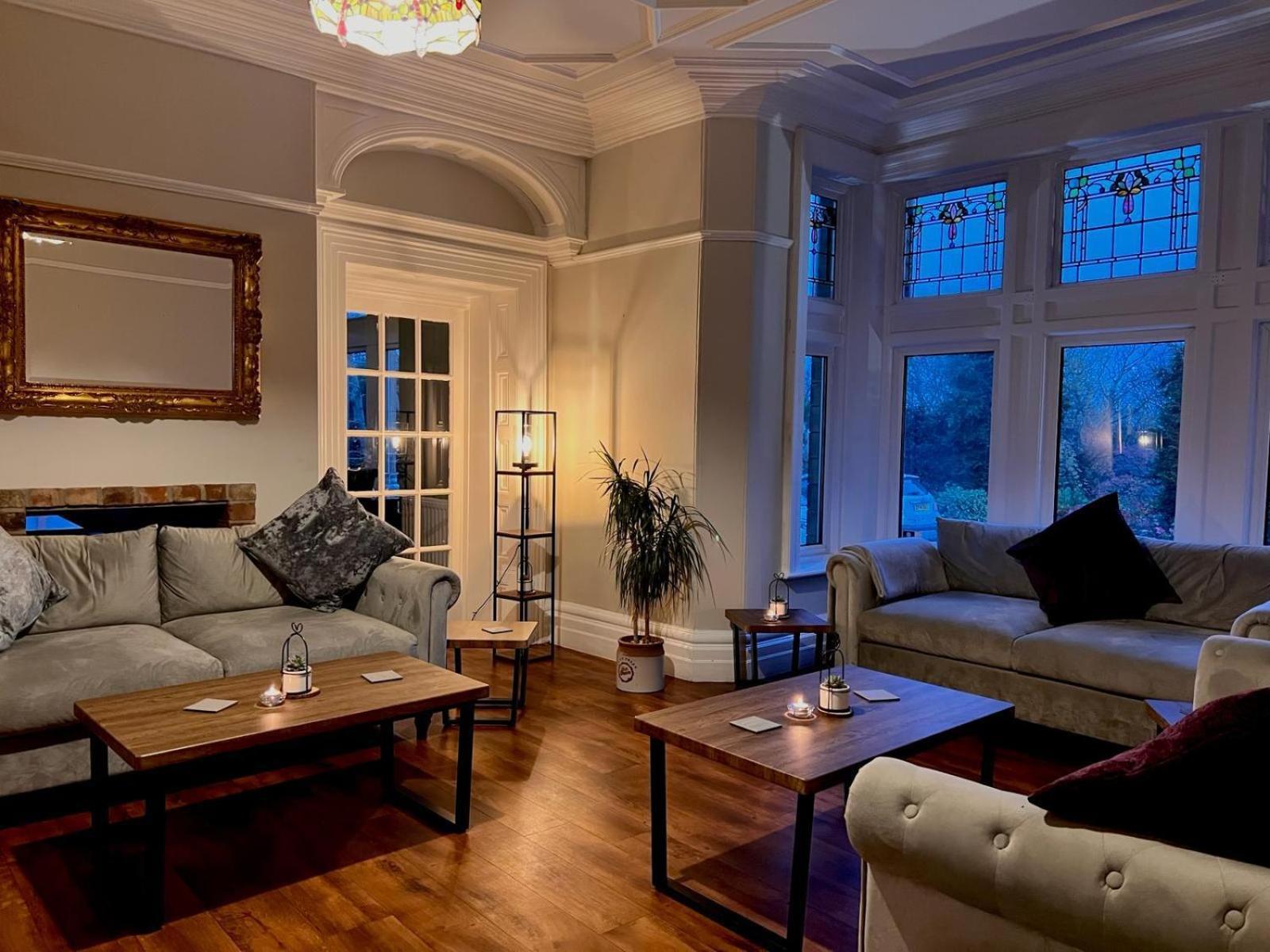 Heath Cottage Hotel Дьюсбери Экстерьер фото