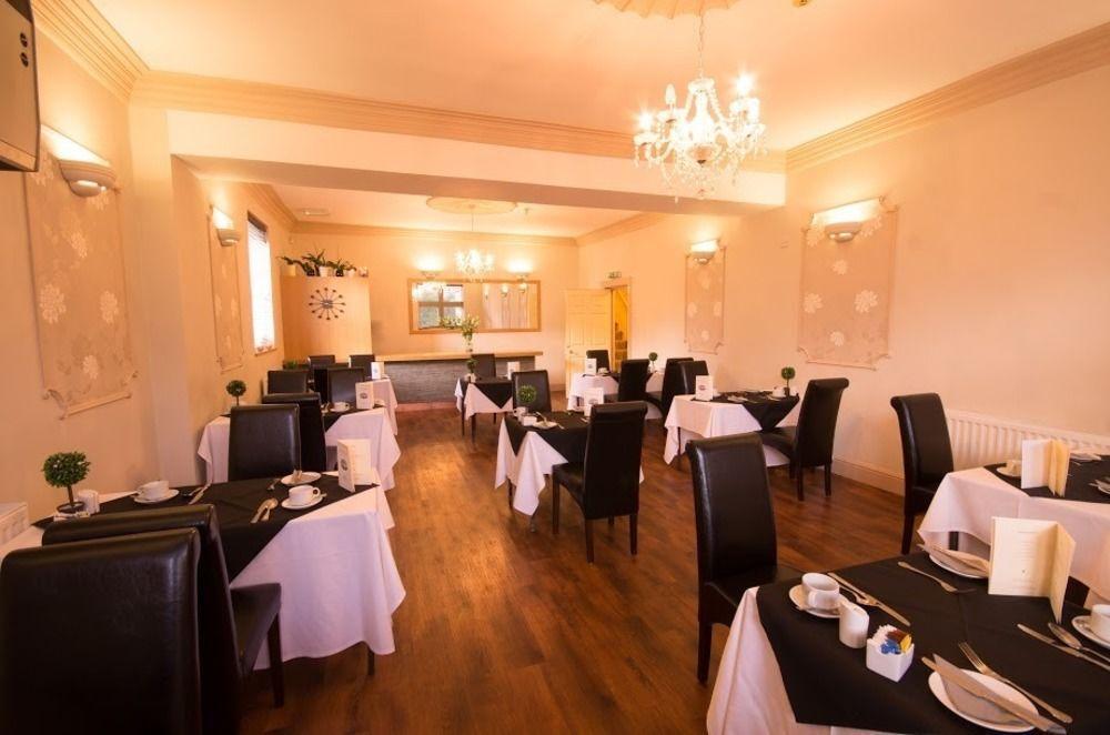 Heath Cottage Hotel Дьюсбери Экстерьер фото