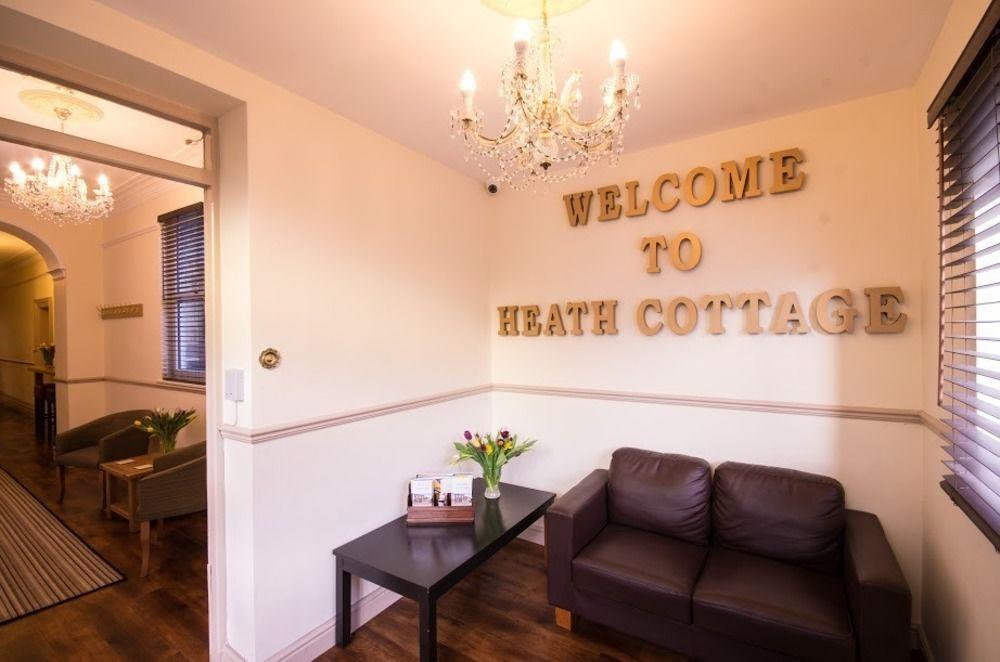 Heath Cottage Hotel Дьюсбери Экстерьер фото
